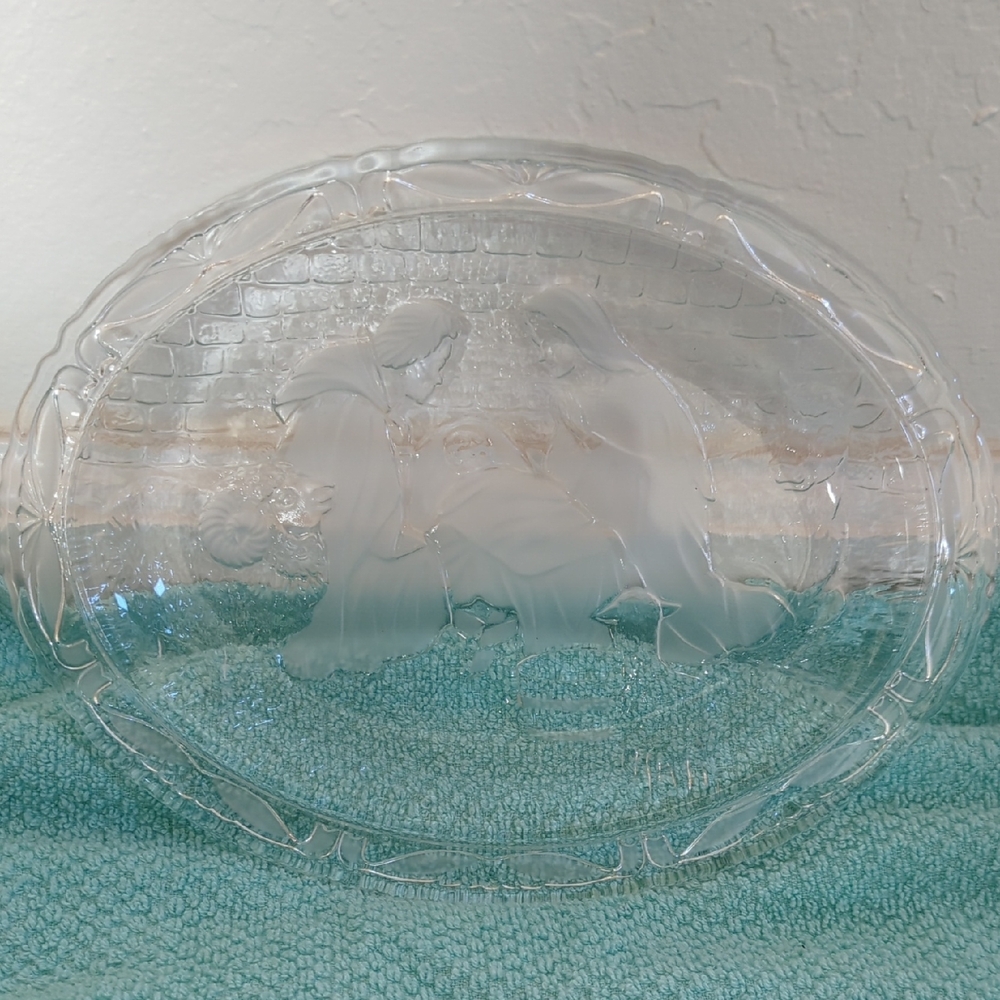 Mikasa Clear Glass Oval Plate with Etched Nativity Design